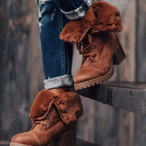 Vegan fur boot by Bamboo, size 9